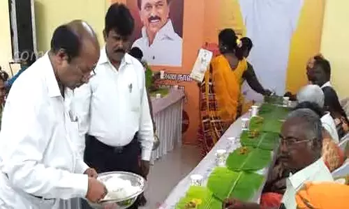 வள்ளலாரின் 200-வது ஆண்டு விழாவை முன்னிட்டு அன்னதானம்