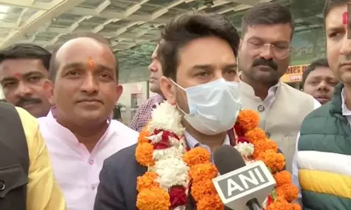 ராகுல் காந்தி எந்த காலத்தில் வாழ்கிறார்? - மத்திய மந்திரி அனுராக் தாக்கூர் கேள்வி