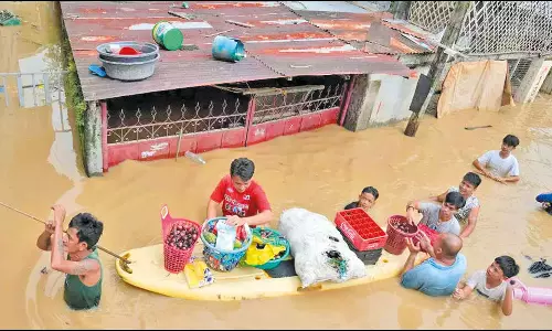பிலிப்பைன்சில் கனமழை, வெள்ளம்: 6 பேர் பலி