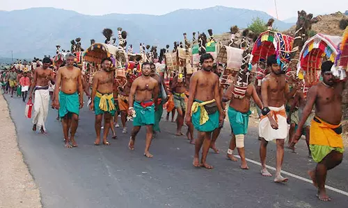 பழனி கும்பாபிஷேக முன்னேற்பாடுகள் குறித்து ஆலோசனை