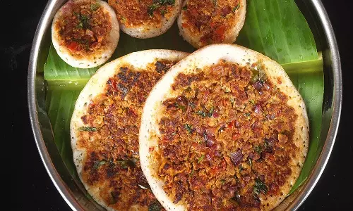 ரோட்டுக்கடை ஸ்டைல் முட்டை மசாலா தோசை