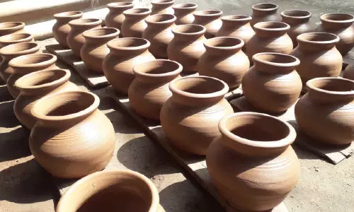 மண்பானைகள்  தயாரிப்பு பணிகள் தீவிரம்