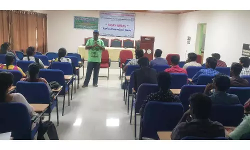 வேளாண் மாணவர்களுக்கு விழிப்புணர்வு நிகழ்ச்சி