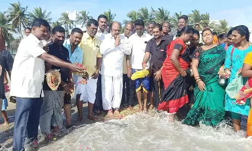 சுனாமி நினைவு தினம்-கென்னடி எம்.எல்.ஏ. அஞ்சலி