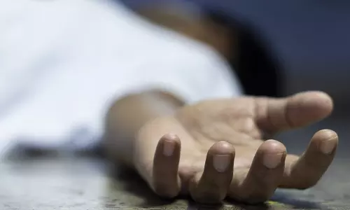 அடையாளம் தெரியாத வாகனம் மோதி முதியவர் பலி