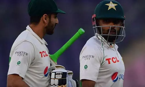 பாபர் அசாம், ஆகா சல்மான் சதத்தால் முதல் இன்னிங்சில் பாகிஸ்தான் 438 ரன்னில் ஆல் அவுட்