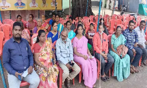 சத்துணவு ஊழியர்கள் உண்ணாவிரதம்