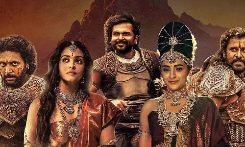 அடிவானத்தில் ஏதோ விசேஷம் இருக்கிறது.. புதிய அறிவிப்பை வெளியிடும் பொன்னியின் செல்வன்படக்குழு..