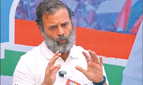 பிரதமர் மோடியின் தாயார் குணமடைய ராகுல் காந்தி வாழ்த்து பிரதமர் மோடியின் தாயார் குணமடைய ராகுல் காந்தி வாழ்த்து