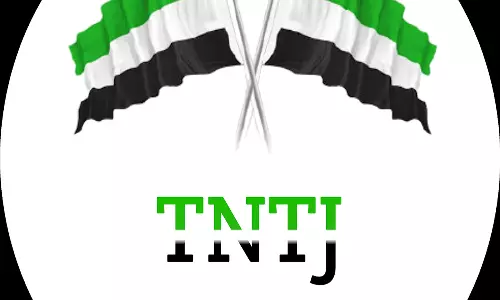 மங்கலம்-திருப்பூர் சாலையை  சீரமைக்க கோரிக்கை