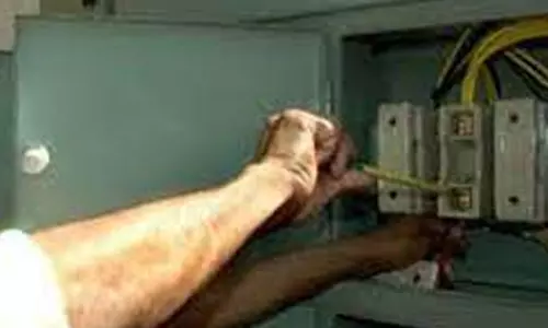 மின் இணைப்பை துண்டிக்க நுகர்வோர் கோர்ட்டு தடை