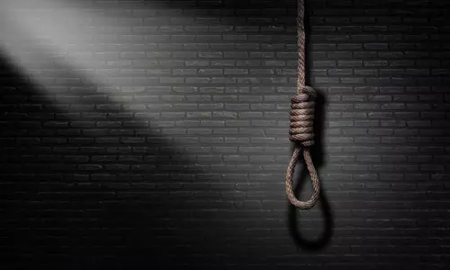 ஏற்கனவே தற்கொலைக்கு முயன்ற வாலிபர் தூக்கு போட்டு தற்கொலை