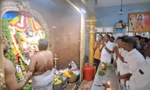 வேலூர் முதியோர் இல்லத்தில் த.மா.கா.வினர் அன்னதானம்