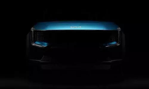 புதிய EV9 மாடலுக்கான டீசரை வெளியிட்ட கியா!