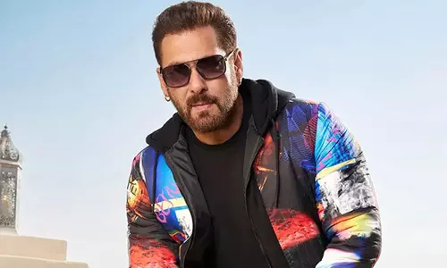 சல்மான்கான் பிறந்த நாள்.. ரசிகர்களுக்கு தடியடி..