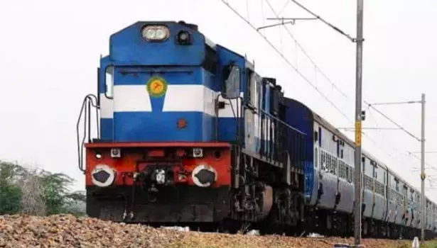 சேலம் - விருத்தாச்சலம் ரெயில் சேவை நாளை ரத்து சேலம் - விருத்தாச்சலம் ரெயில் சேவை நாளை ரத்து
