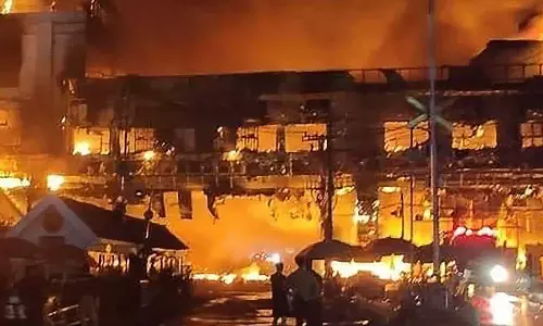 கம்போடியாவில் நட்சத்திர ஓட்டலில் தீவிபத்து- 10 பேர் பலி