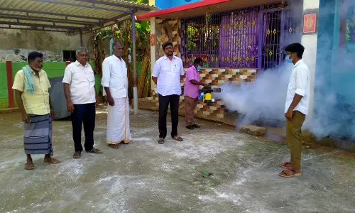 கந்தர்வகோட்டை அருகே  ஒருவருக்கு டெங்கு காய்ச்சல் அறிகுறி-சுகாதார பணியாளர்கள் தீவிர நடவடிக்கை