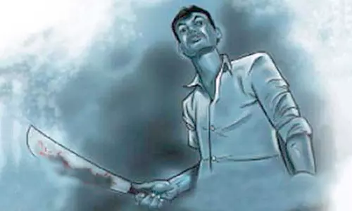 பெயிண்டருக்கு அரிவாள் வெட்டு வாலிபர் கைது