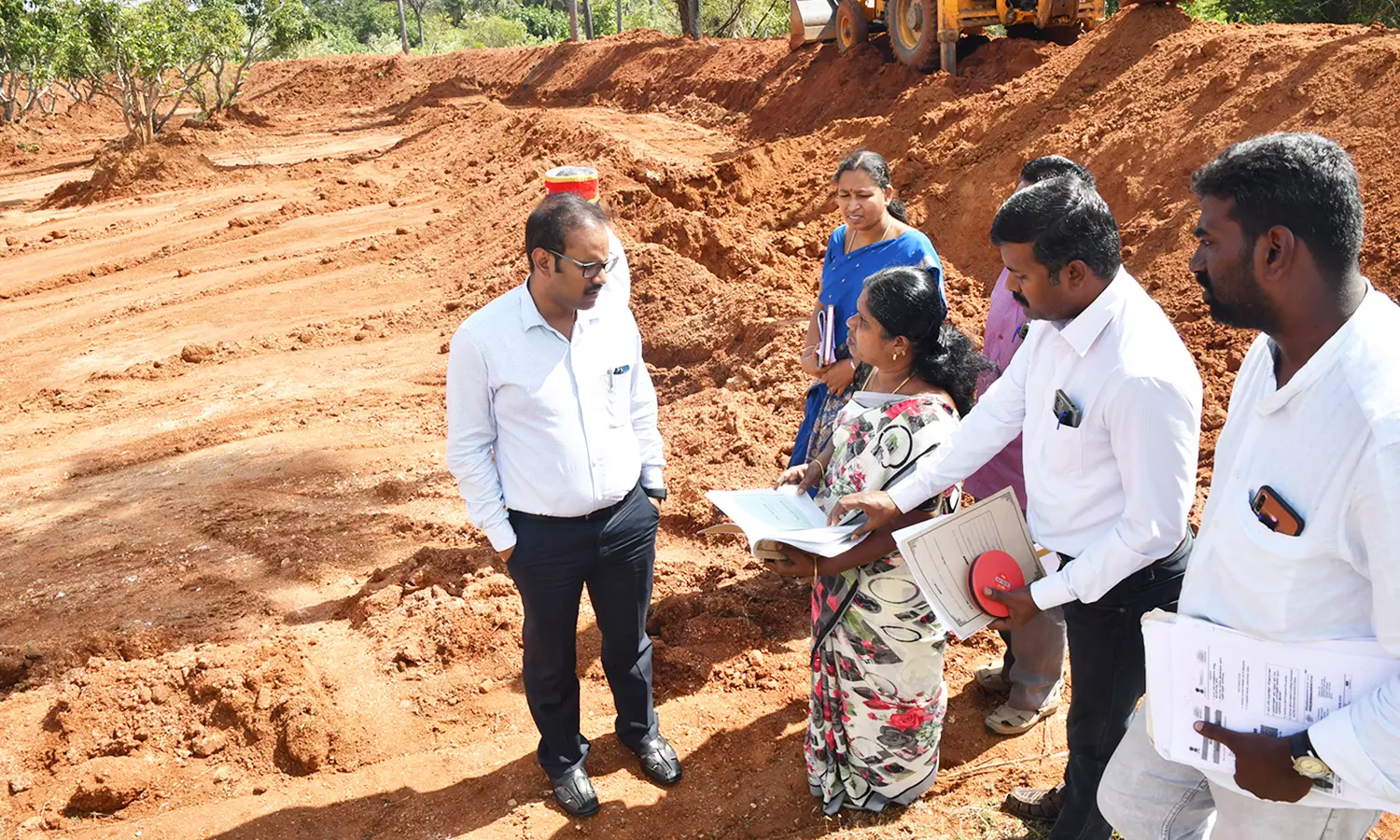 பர்கூர் தாலுகாவில் கட்டுமான பணிகள்-கலெக்டர் நேரில் ஆய்வு பர்கூர் தாலுகாவில் கட்டுமான பணிகள்-கலெக்டர் நேரில் ஆய்வு