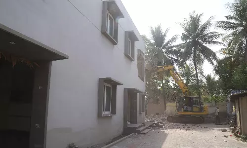 திருப்பூர் மாநகரில் ரூ.50 கோடி மதிப்புள்ள ஆக்கிரமிப்பு கட்டிடங்கள் அதிரடியாக இடிப்பு