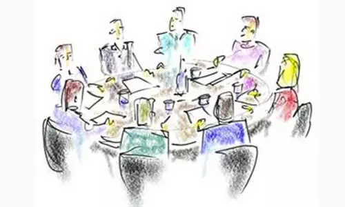 பொன்னேரி கூட்டுறவு தொடக்க வங்கி பேரவை கூட்டம் 