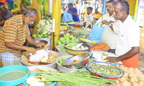 நெல்லையில், முருங்கைகாய்  கிலோ ரூ.200 ஆக உயர்வு