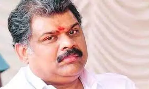 சங்கரமடம் அருகில் ஜி.கே. வாசன் பிறந்த நாள் விழா- ஏழைகளுக்கு பல்வேறு நலத்திட்ட உதவிகள் வழங்கப்பட்டது