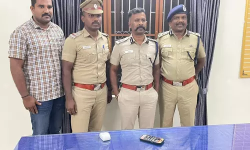 ஆன்லைன் வர்த்தகத்தில் முதலீடு செய்யும் ஆசையில் கொள்ளை