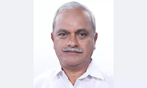 கவர்னரையும், மத்திய அரசையும் மிரட்டுவதற்காக மாநில அந்தஸ்தை ஆயுதமாக பயன்படுத்துகிறாரா?- வைத்திலிங்கம் எம்.பி. குற்றச்சாட்டு