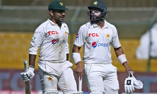 சரிவிலிருந்து மீட்ட ஷகீல், வாசிம் ஜுனியர் - நியூசிலாந்துடனான முதல் டெஸ்டை டிரா செய்தது பாகிஸ்தான்