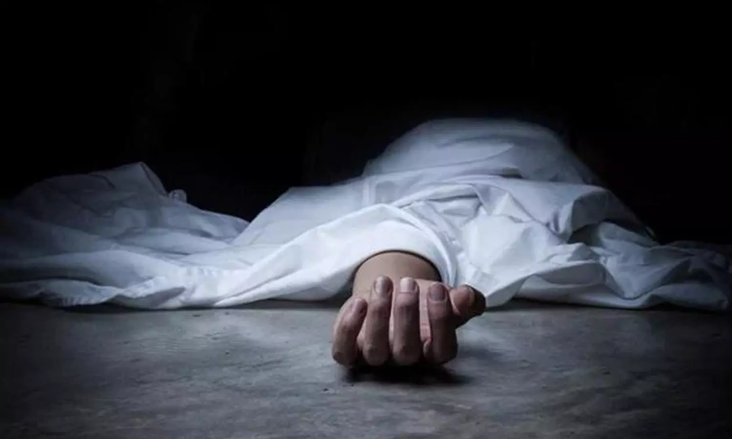 பல்லடம் அருகே அடையாளம் தெரியாத ஆண் பிணம்