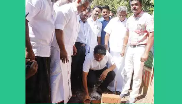 எய்ம்ஸ் மருத்துவமனைக்கு நிதி ஒதுக்காமல் பா.ஜனதா அரசு வஞ்சிக்கிறது-எம்.பி. குற்றச்சாட்டு