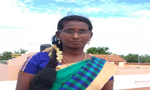 வெள்ளமடம் அருகே மோட்டார் சைக்கிள் விபத்தில் பெட்ரோல் பங்க் பெண் ஊழியர் பலி