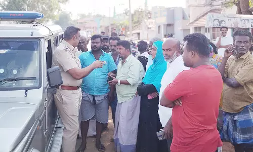 பொதுமக்கள் சாலை மறியல்