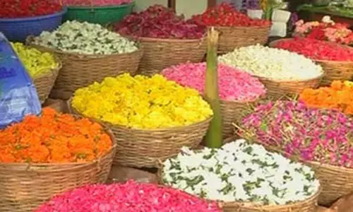 பூக்கள் விற்பனை அதிகரிப்பு