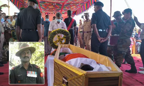 சிக்கிமில் உயிரிழந்த ராணுவ வீரரின் உடல் இன்று கோவையில் அடக்கம்- 21 குண்டுகள் முழங்க அரசு மரியாதை