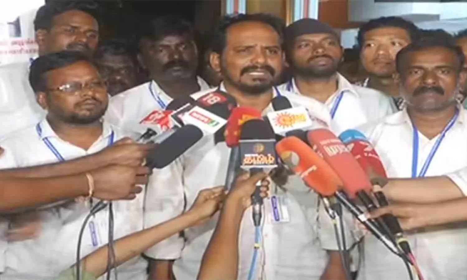 இடைநிலை ஆசிரியர்களின் உண்ணாவிரத போராட்டம் வாபஸ்