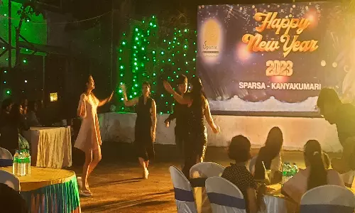 கன்னியாகுமரியில் ஆட்டம்-பாட்டத்துடன் புத்தாண்டு கொண்டாட்டம்