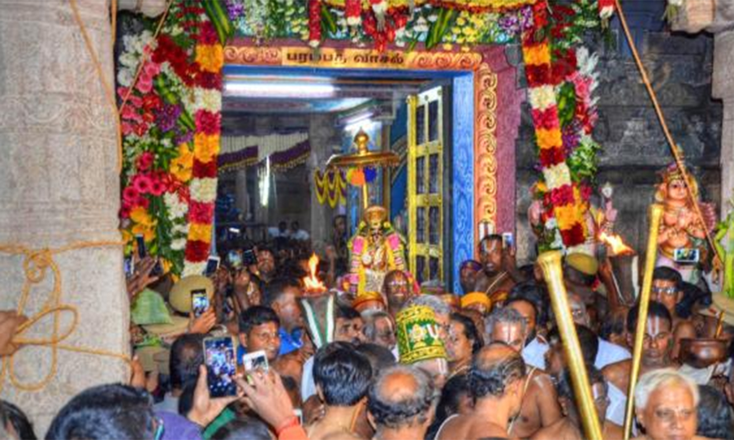 ஸ்ரீரங்கத்தில் கொண்டாடப்படும் வைகுண்ட ஏகாதசி வரலாறு | srirangam Vaikunta  Ekadasi Sorgavasal history