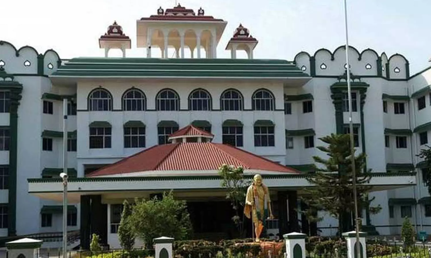 கலைமாமணி விருது தகுதியானவர்களுக்கு வழங்கப்பட்டதா? என ஆய்வு செய்ய தேர்வு குழுவை மாற்றி அமைக்கலாம்- மதுரை ஐகோர்ட்