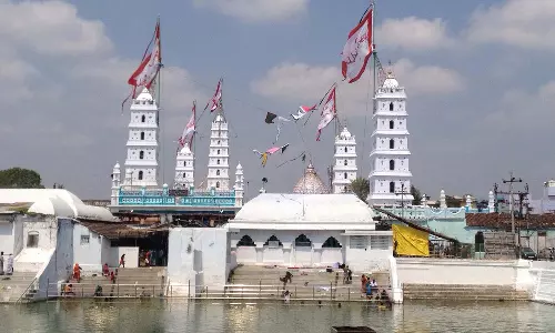 மதநல்லிணக்கத்துக்கு எடுத்துக்காட்டாக திகழும் நாகூர் ஆண்டவர் தர்கா