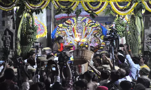 சேலம் கோட்டை அழகிரிநாதர் கோவிலில் சொர்க்கவாசல் திறப்பு