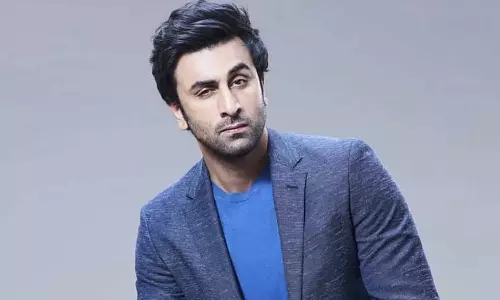 அர்ஜுன் ரெட்டி பட இயக்குனருடன் இணைந்த ரன்பீர் கபூர்.. கவனம் ஈர்க்கும் போஸ்டர்..