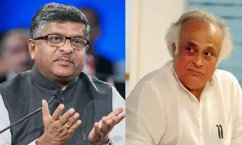 பண மதிப்பிழப்பு தொடர்பான சுப்ரீம் கோர்ட்டு தீர்ப்புக்கு பா.ஜனதா ஆதரவு: காங்கிரஸ் எதிர்ப்பு