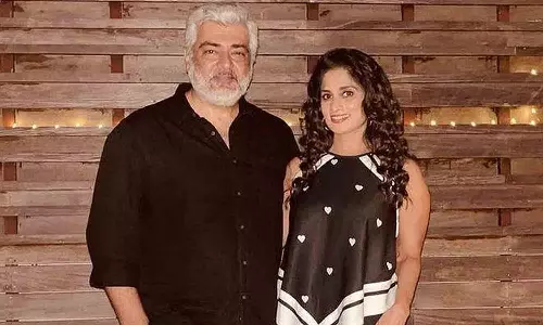 ரசிகர்களின் மனதை கொள்ளையடிக்கும் அஜித்தின் குடும்ப புகைப்படங்கள்