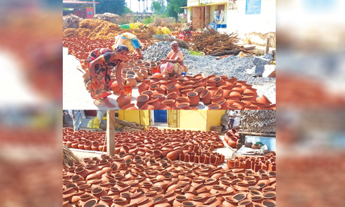பொங்கல் விற்பனைக்காக தயாராகும் மண் பானைகள்