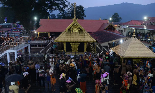 சபரிமலை சன்னிதானத்தில் சிறுமிகள் ஆடிய திருவாதிரை நடனம்