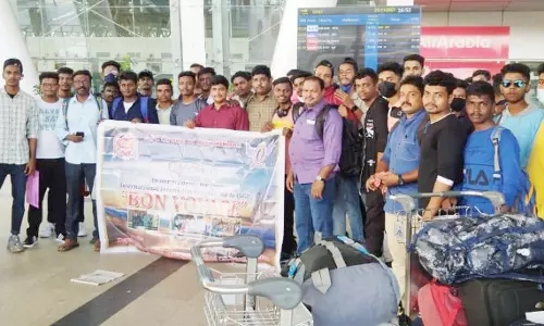 உணவக மேலாண்மை மாணவர்கள் கத்தார் நாட்டில் சேவை