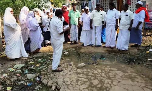 புதுக்கோட்டை கோபாலபட்டினம் பகுதியில் துாய்மை பணி மேற்கொள்ளாவிட்டால் மக்களை திரட்டி மறியல் போராட்டம்